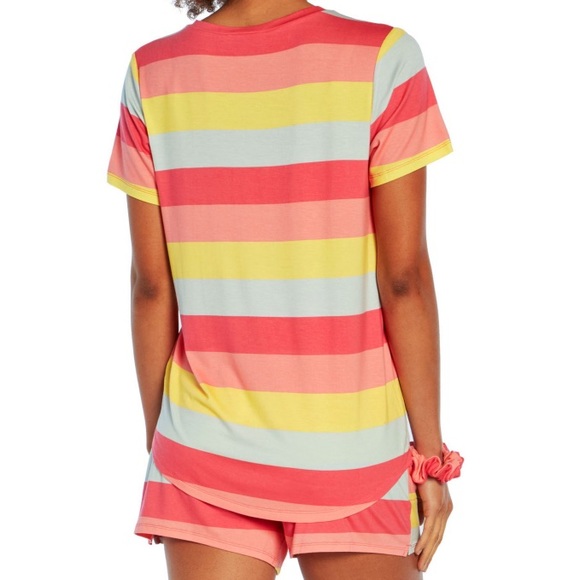 Wildfox 3-piece short set with scrunchie - Picture 2 of 7